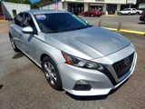 2020 Nissan Altima photo 7