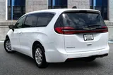 2025 Chrysler Pacifica photo 10