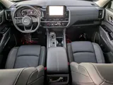 2025 Nissan Pathfinder photo 18