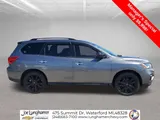 2018 Nissan Pathfinder photo 9