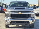 2025 Chevrolet Silverado 2500HD photo 2