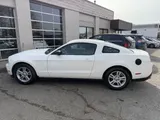 2011 Ford Mustang photo 2