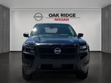 2026 Nissan Frontier photo 2