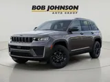 2026 Jeep Grand Cherokee photo 1