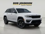2025 Jeep Grand Cherokee photo 1