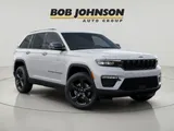 2025 Jeep Grand Cherokee photo 1
