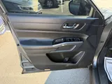 2022 Nissan Pathfinder photo 12