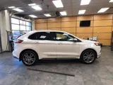 2019 Ford Edge photo 8