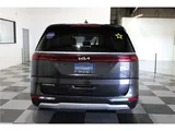 2024 Kia Carnival photo 7