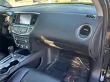 2019 Nissan Pathfinder photo 17