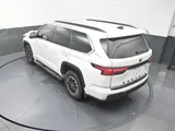 2024 Toyota Sequoia photo 27