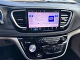 2022 Chrysler Pacifica photo 33