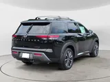 2026 Nissan Pathfinder photo 6