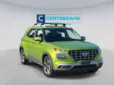 2023 Hyundai Venue photo 2