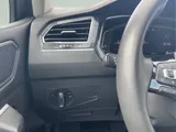 2021 Volkswagen Tiguan photo 20