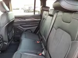 2027 Jeep Grand Cherokee photo 11