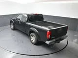 2016 Nissan Frontier photo 15