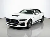 2025 Ford Mustang photo 3