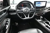 2023 Nissan Altima photo 13
