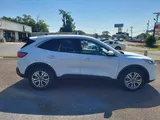 2022 Ford Escape photo 7