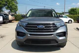 2022 Ford Explorer photo 8