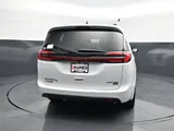 2027 Chrysler Pacifica photo 7