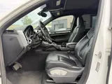 2016 Porsche Cayenne photo 11