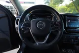 2019 Jeep Cherokee photo 9