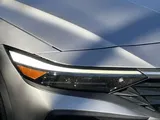 2025 Hyundai Elantra photo 11