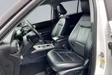 2021 Ford Explorer photo 25