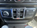 2023 Jeep Gladiator photo 32