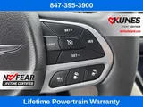 2023 Chrysler Pacifica photo 40