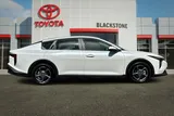 2025 Kia K4 photo 2