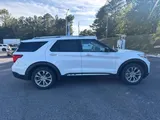 2023 Ford Explorer photo 4