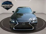 2023 Lexus ES photo 10
