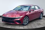 2024 Hyundai Elantra photo 12