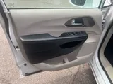 2017 Chrysler Pacifica photo 14