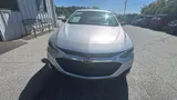2021 Chevrolet Malibu photo 3