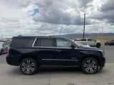 2020 GMC Yukon photo 2