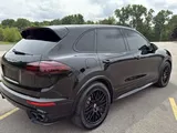 2017 Porsche Cayenne photo 5