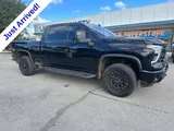 2024 Chevrolet Silverado 2500HD photo 2