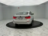 2019 BMW 3 Series photo 10