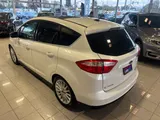 2013 Ford C-Max Hybrid photo 11