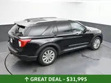 2023 Ford Explorer photo 30