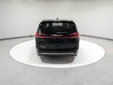 2024 Chrysler Pacifica photo 34