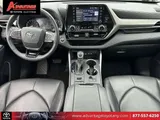 2020 Toyota Highlander photo 18