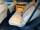 2017 Ford Explorer photo 19