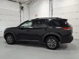 2025 Nissan Pathfinder photo 6