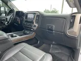 2018 GMC Sierra 3500HD photo 17
