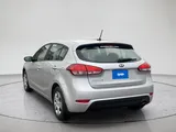 2017 Kia Forte5 photo 4